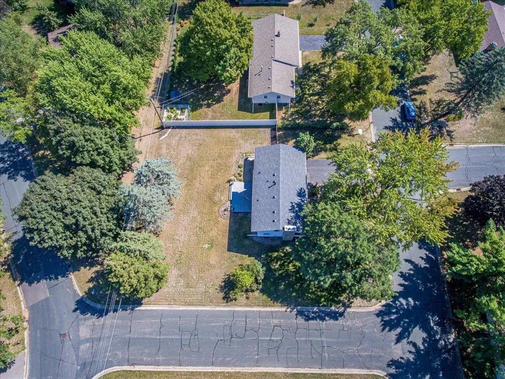 200 Harold Drive Burnsville, MN 55337