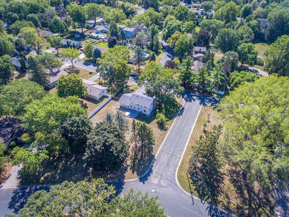 200 Harold Drive Burnsville, MN 55337
