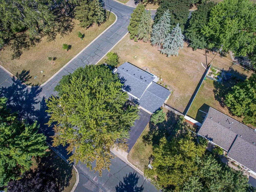 200 Harold Drive Burnsville, MN 55337