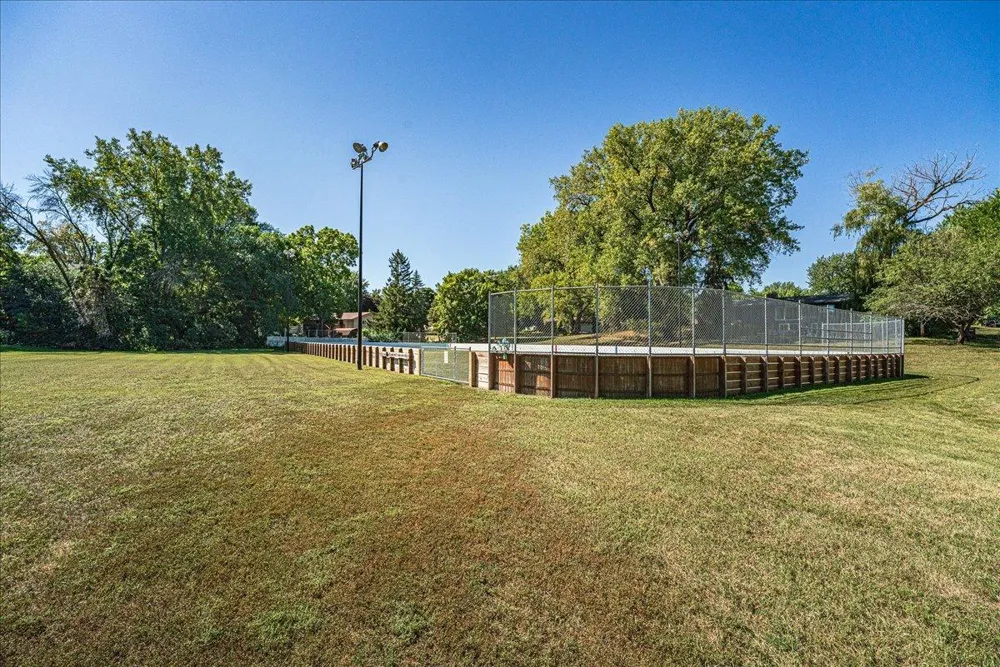 200 Harold Drive Burnsville, MN 55337