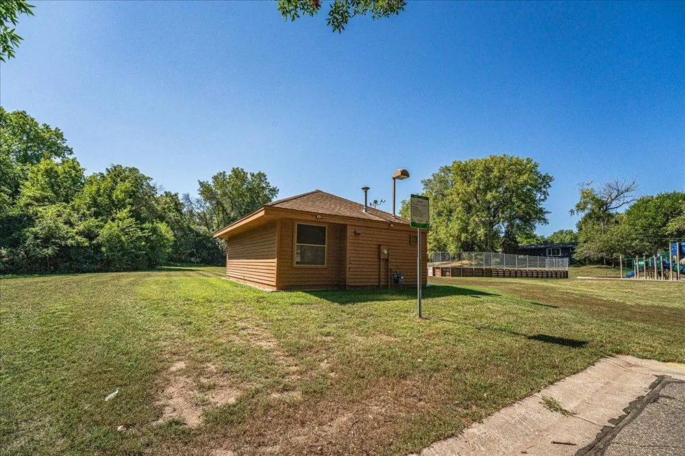200 Harold Drive Burnsville, MN 55337