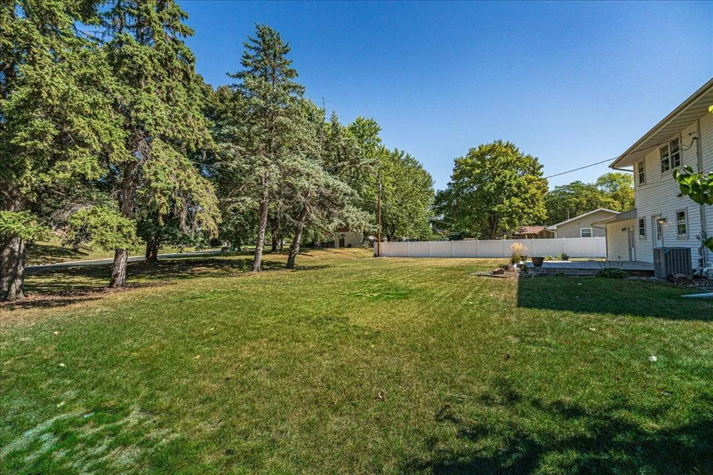 200 Harold Drive Burnsville, MN 55337