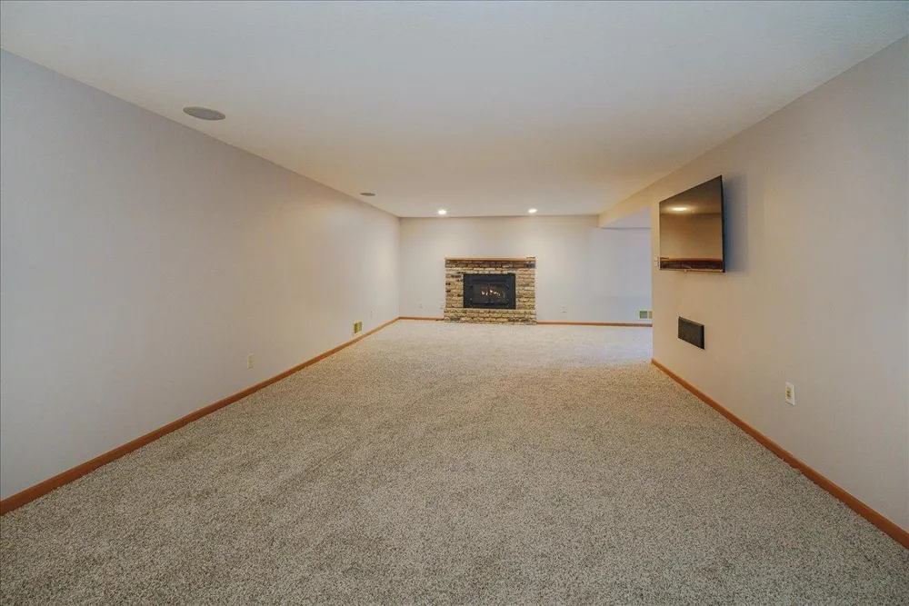 200 Harold Drive Burnsville, MN 55337