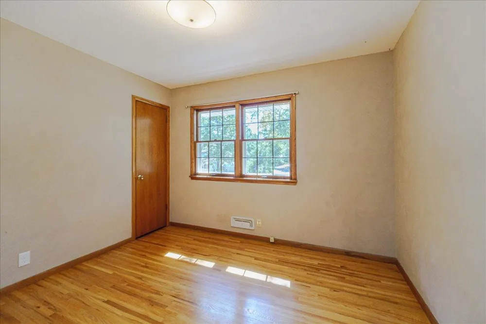 200 Harold Drive Burnsville, MN 55337