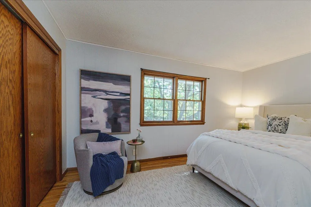 200 Harold Drive Burnsville, MN 55337