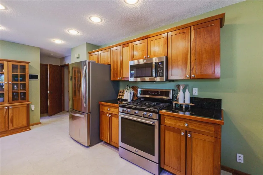 200 Harold Drive Burnsville, MN 55337