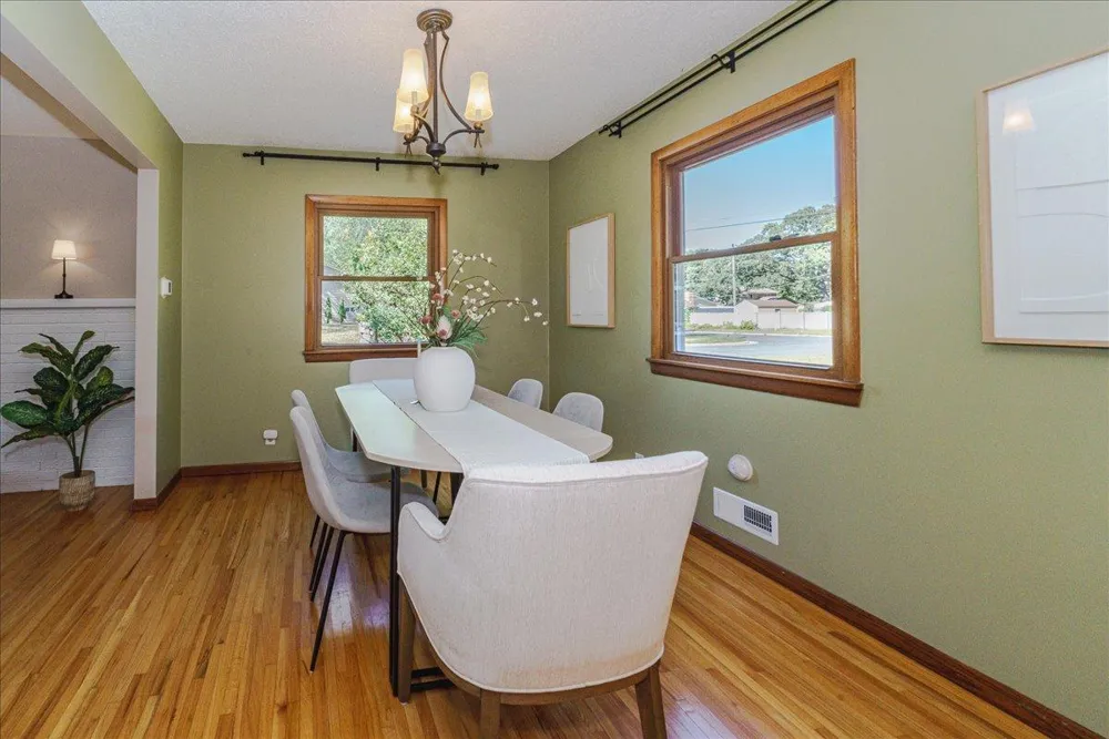 200 Harold Drive Burnsville, MN 55337