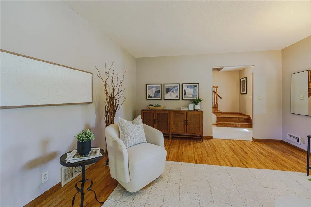 200 Harold Drive Burnsville, MN 55337