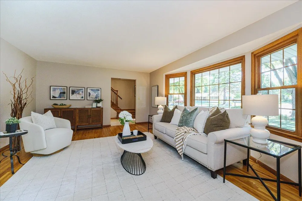 200 Harold Drive Burnsville, MN 55337