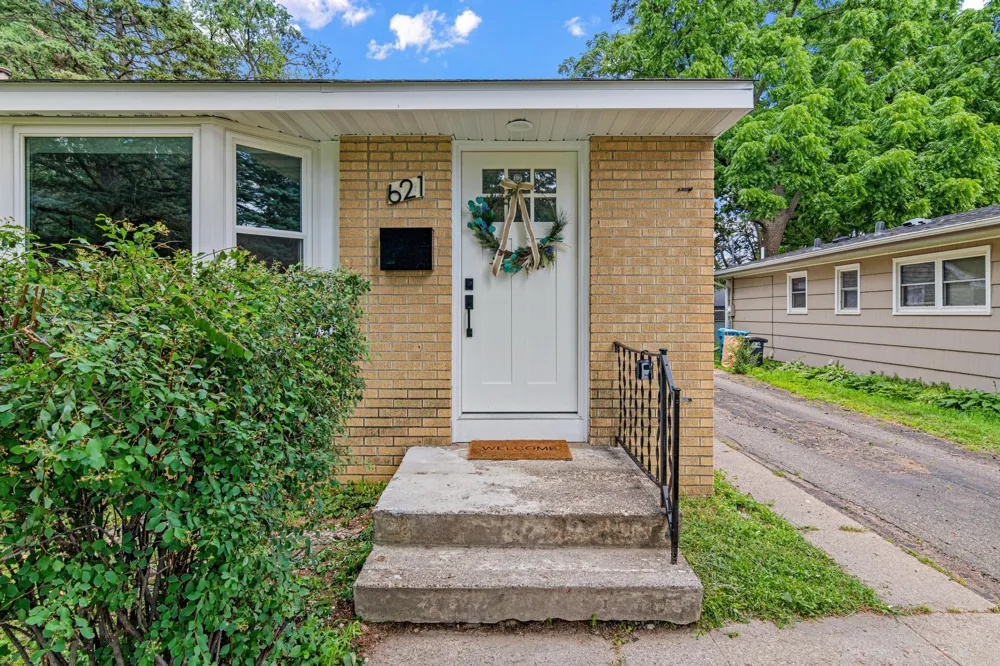 621 5th Avenue S Hopkins, MN 55343
