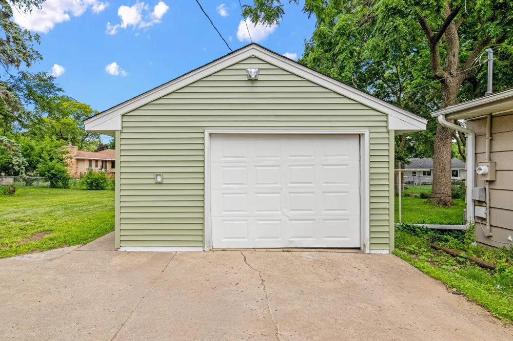 621 5th Avenue S Hopkins, MN 55343