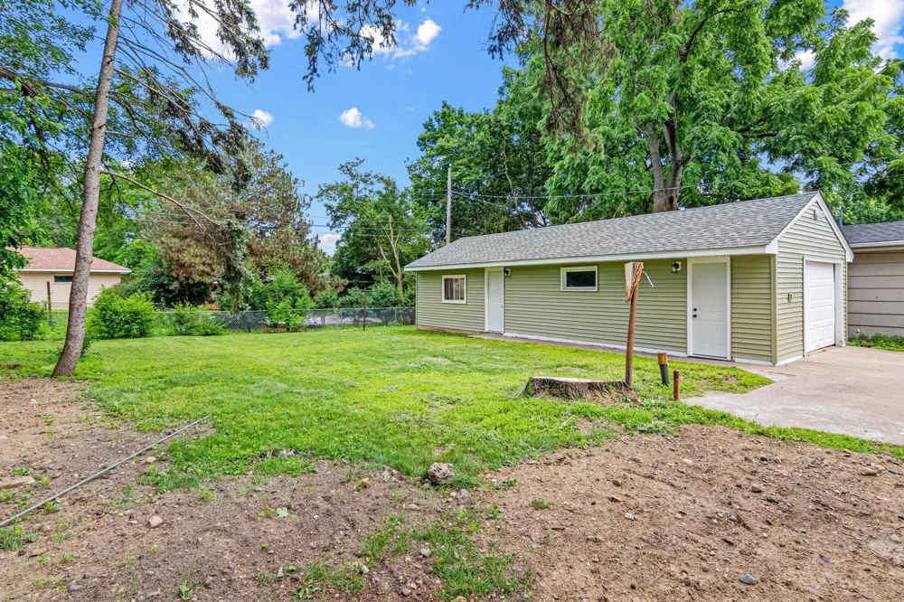 621 5th Avenue S Hopkins, MN 55343