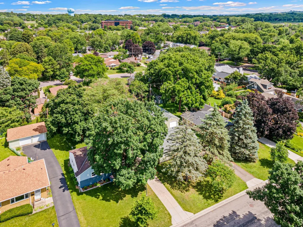 621 5th Avenue S Hopkins, MN 55343