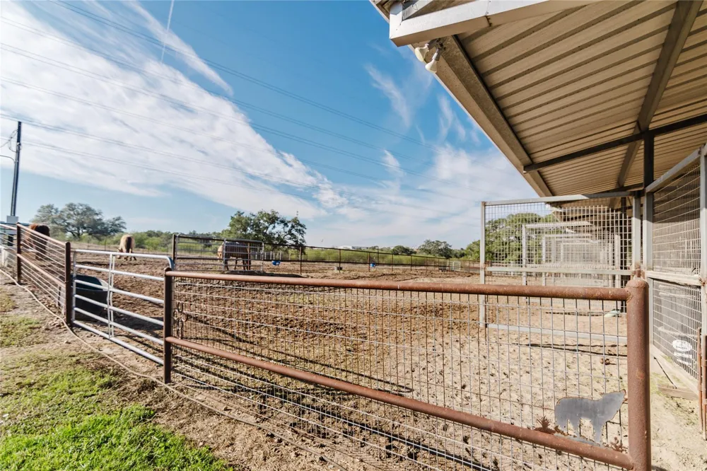 1440 Old Goliad Road Cuero, TX 77954
