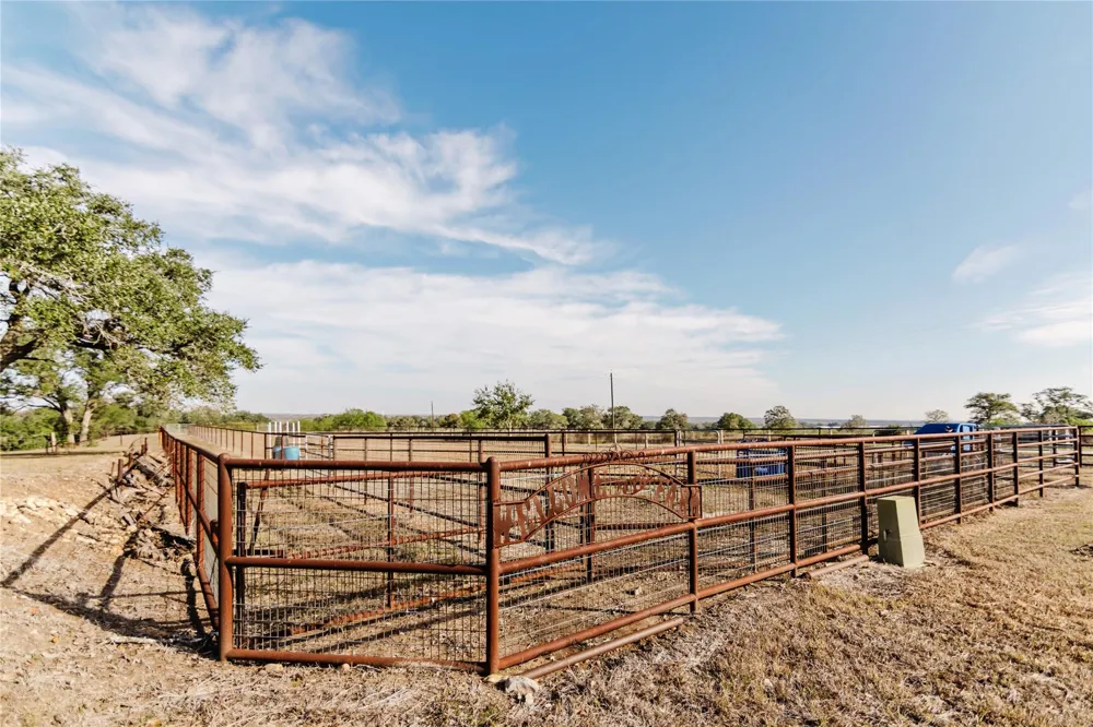 1440 Old Goliad Road Cuero, TX 77954