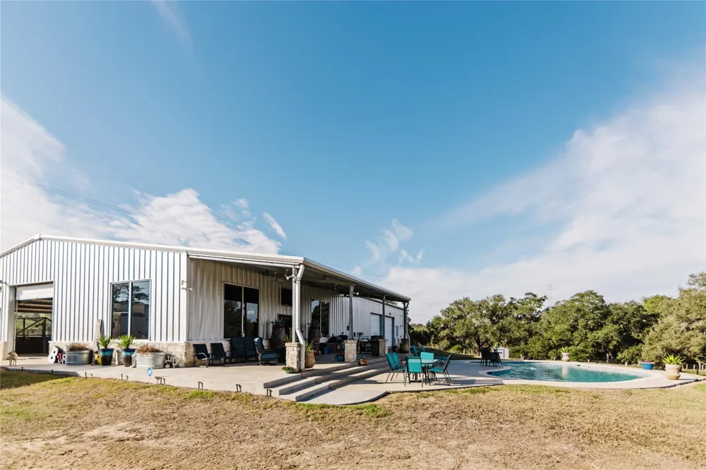 1440 Old Goliad Road Cuero, TX 77954