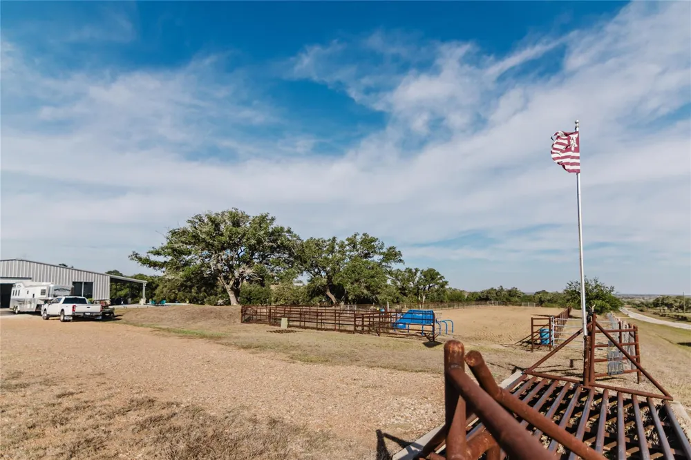 1440 Old Goliad Road Cuero, TX 77954