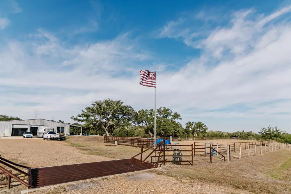 1440 Old Goliad Road Cuero, TX 77954