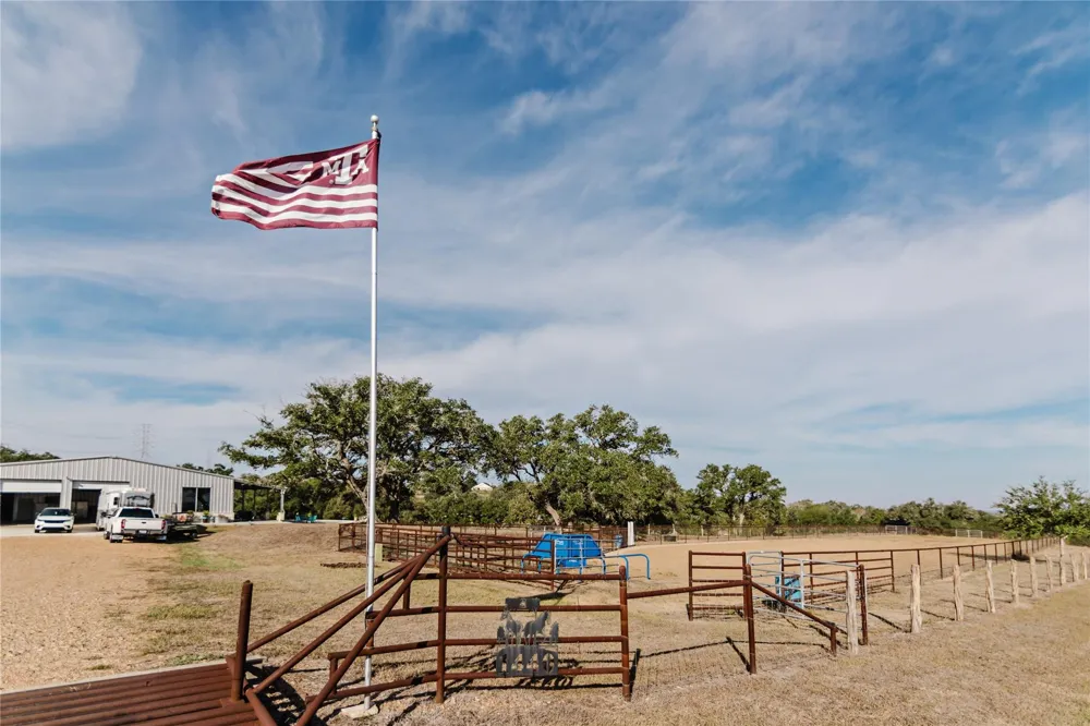 1440 Old Goliad Road Cuero, TX 77954
