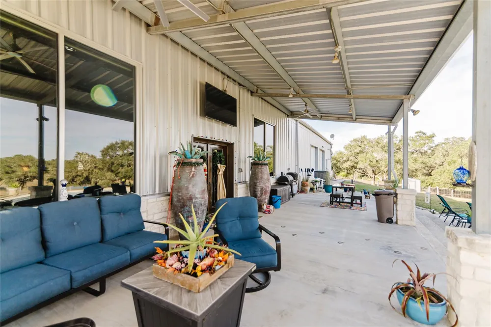 1440 Old Goliad Road Cuero, TX 77954