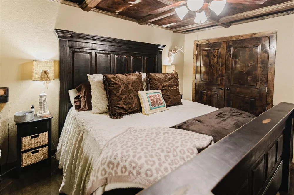 1440 Old Goliad Road Cuero, TX 77954