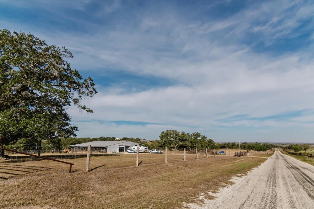 1440 Old Goliad Road Cuero, TX 77954
