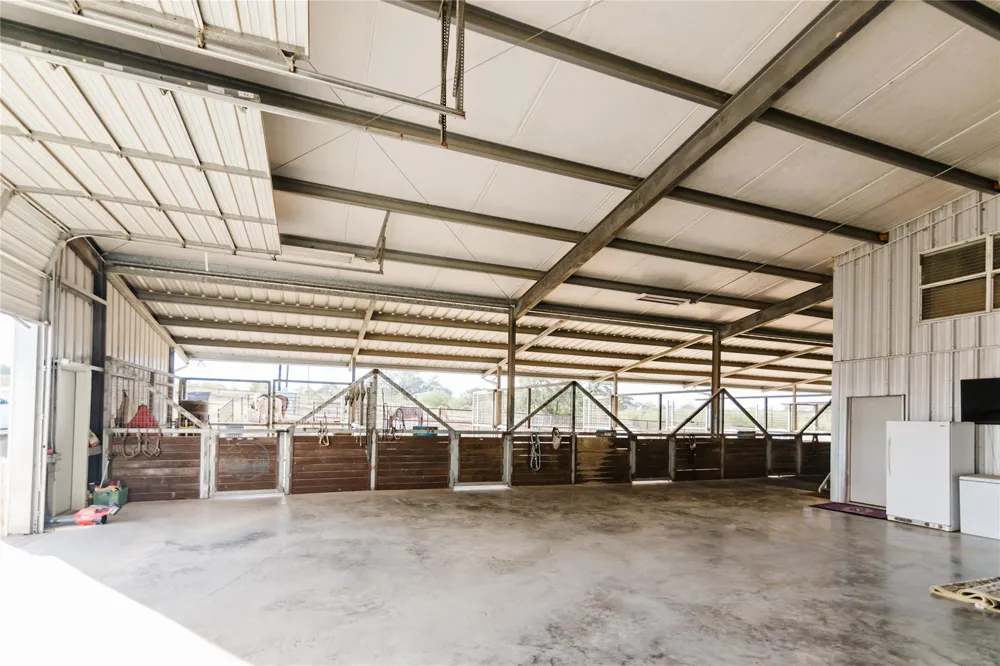 1440 Old Goliad Road Cuero, TX 77954