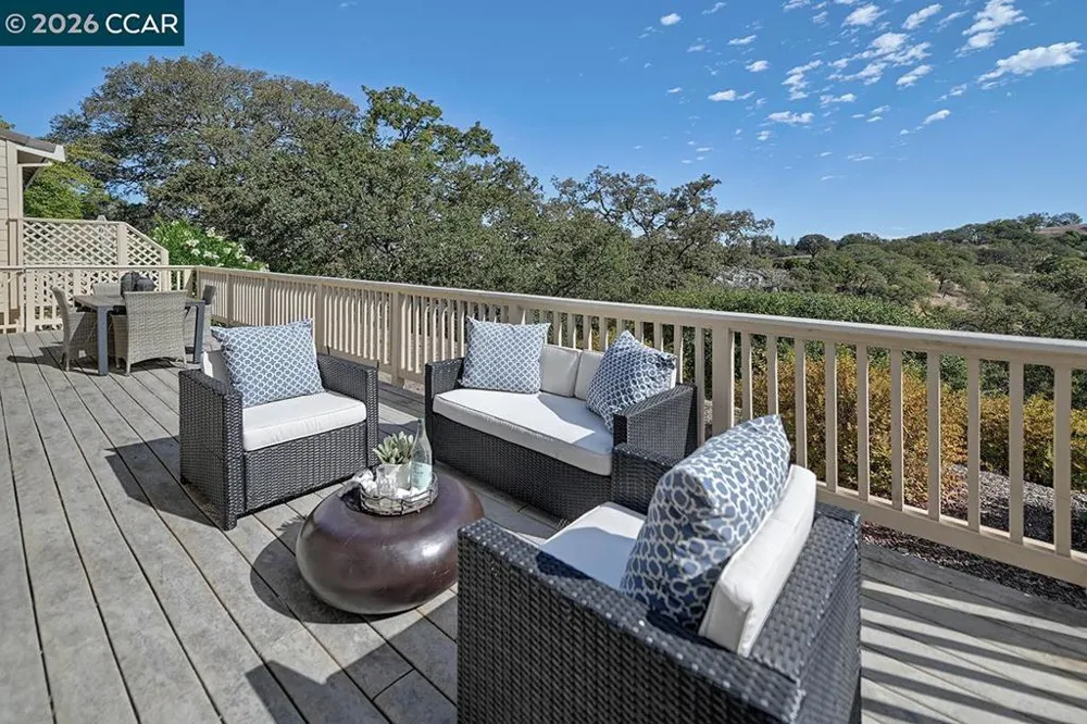 506 Quail Hill Ct Walnut Creek, CA 94595