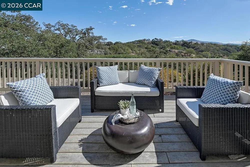 506 Quail Hill Ct Walnut Creek, CA 94595