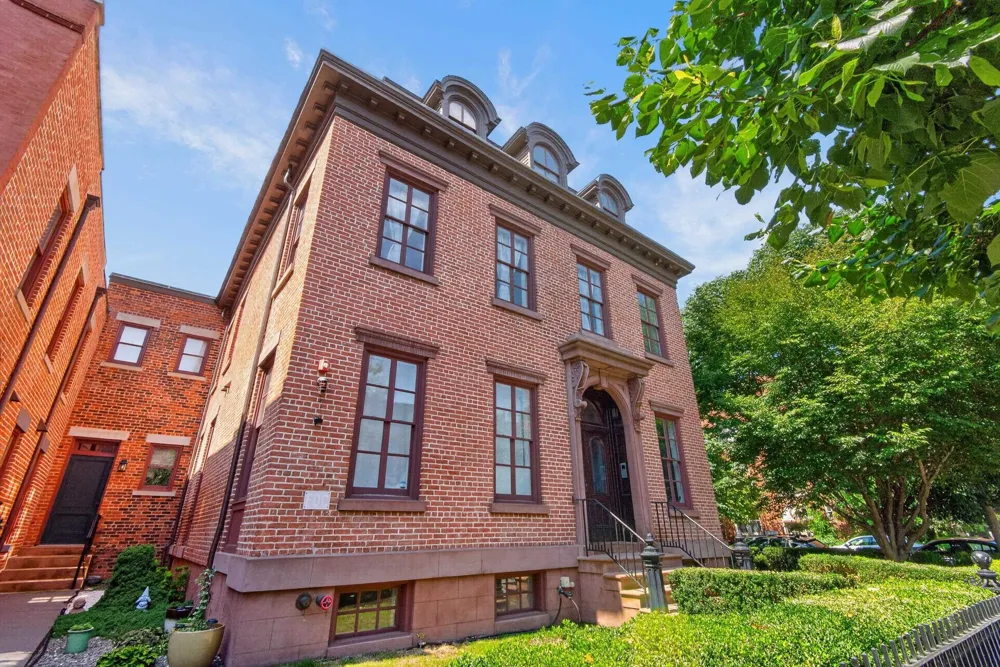 591 JERSEY AVE Jersey City, NJ 07302