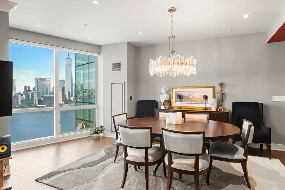 77 HUDSON ST Jersey City, NJ 07302