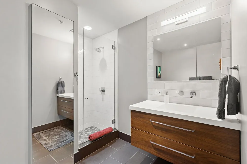 77 HUDSON ST Jersey City, NJ 07302