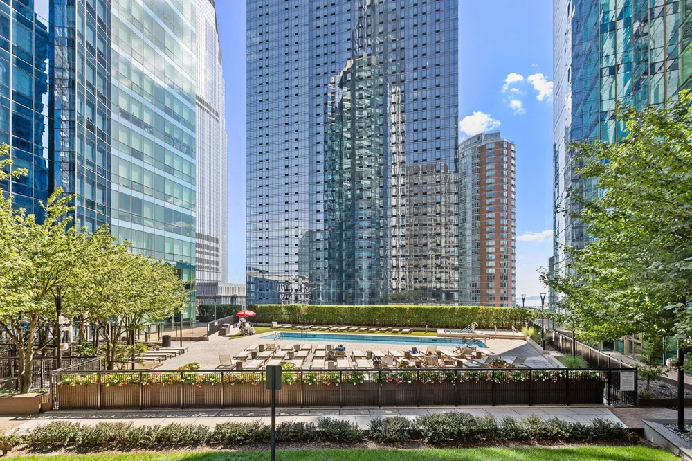 77 HUDSON ST Jersey City, NJ 07302