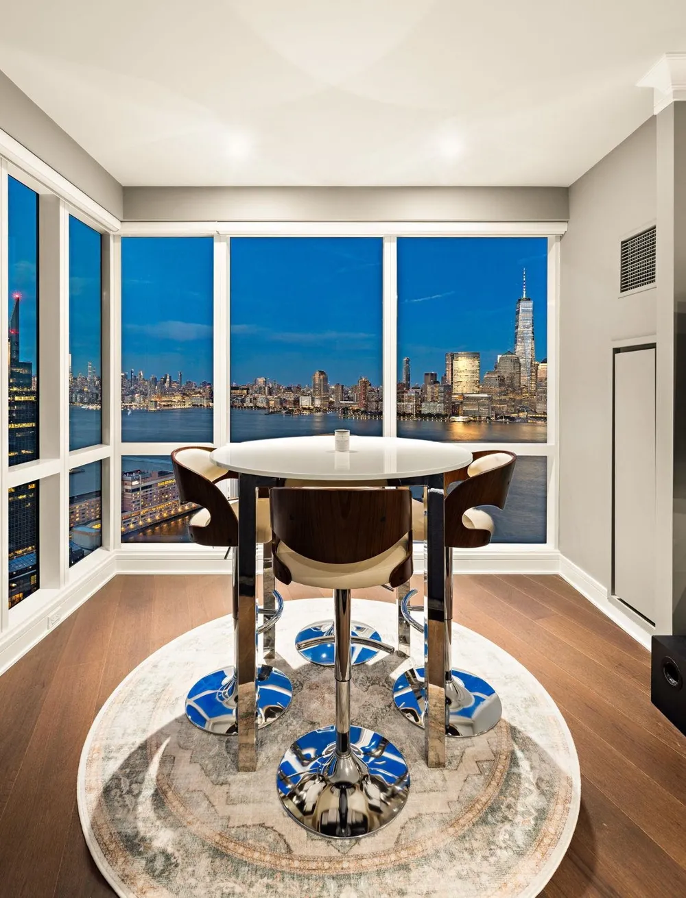 77 HUDSON ST Jersey City, NJ 07302