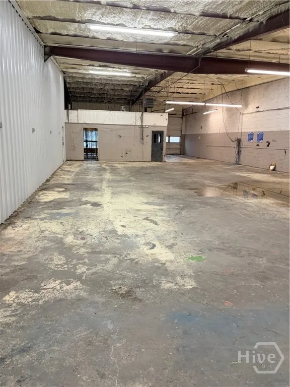 2007 E Victory Drive Savannah, GA 31404