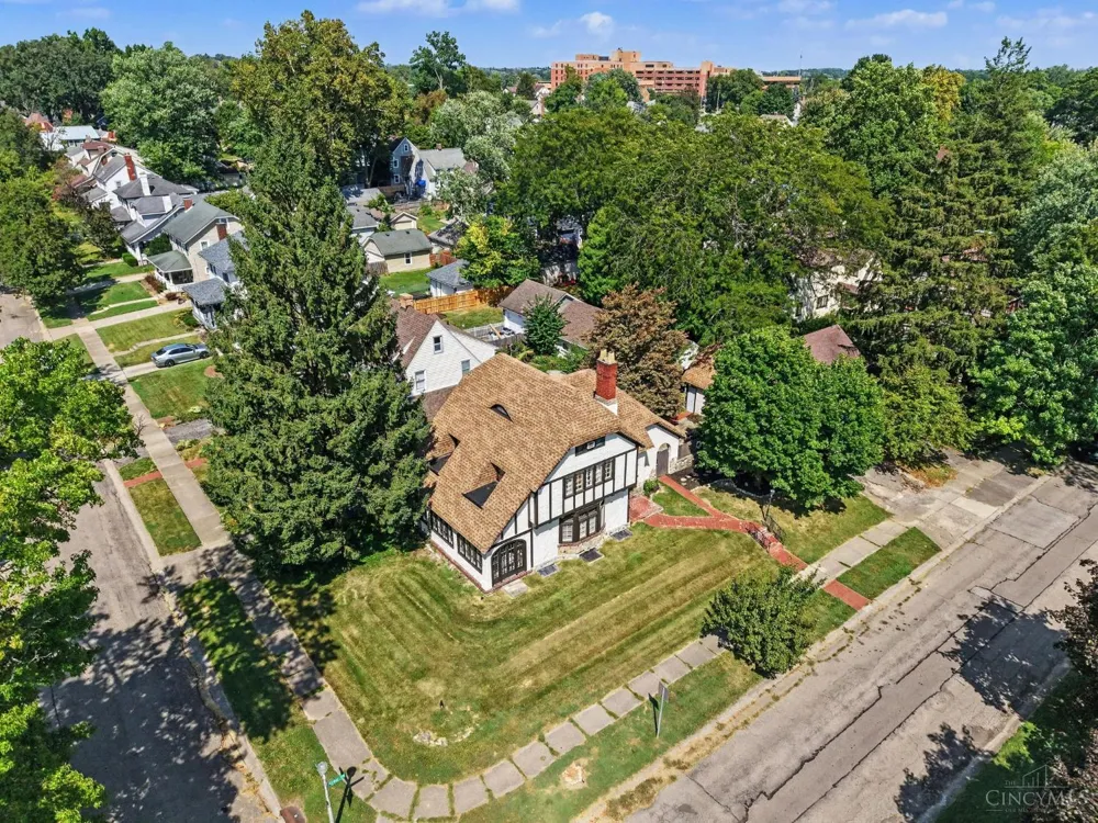 916 Gray Avenue Hamilton, OH 45013