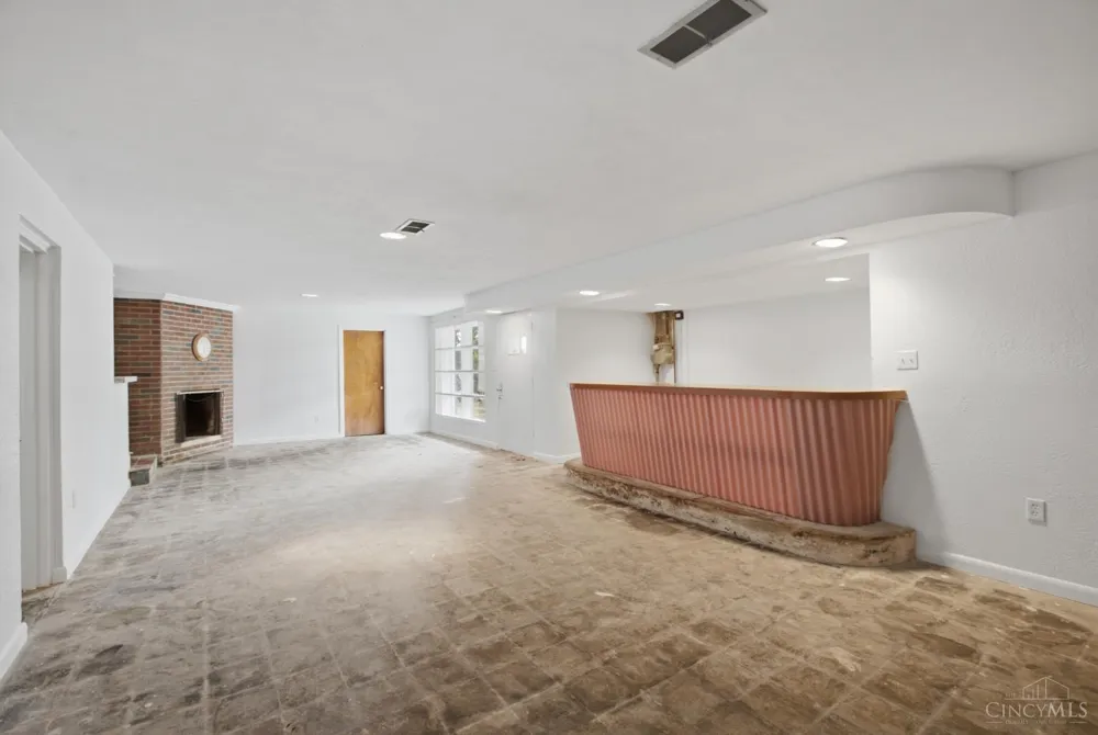 66 Windsor Drive Hamilton, OH 45013