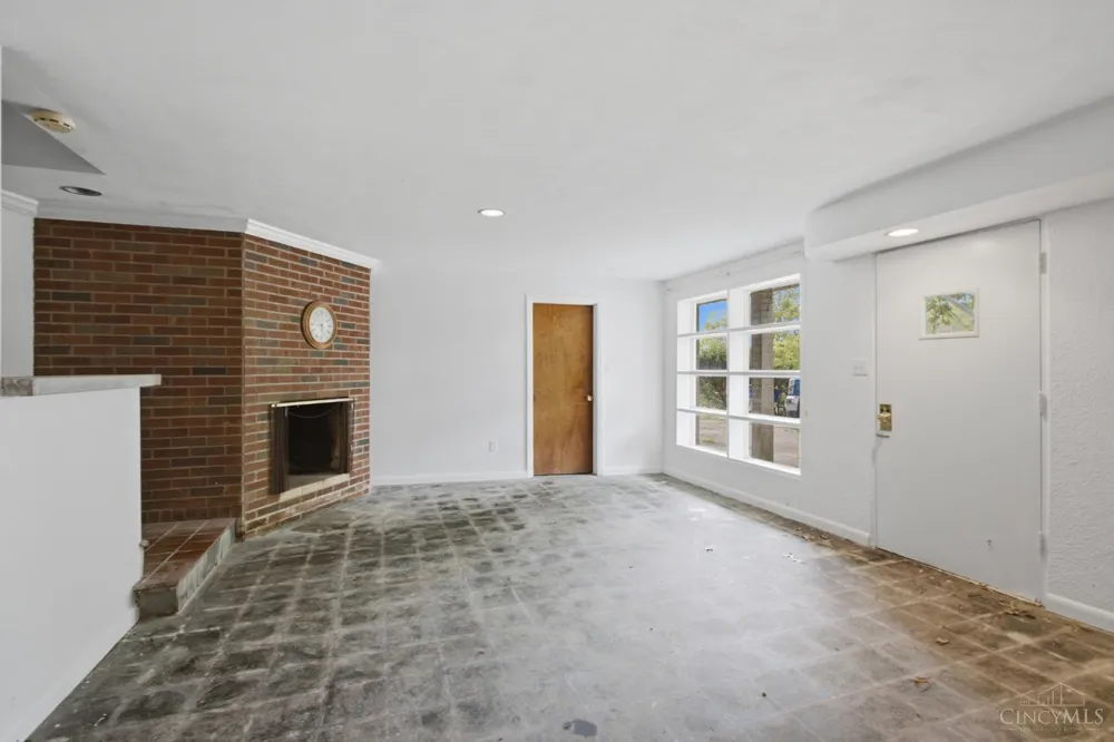 66 Windsor Drive Hamilton, OH 45013
