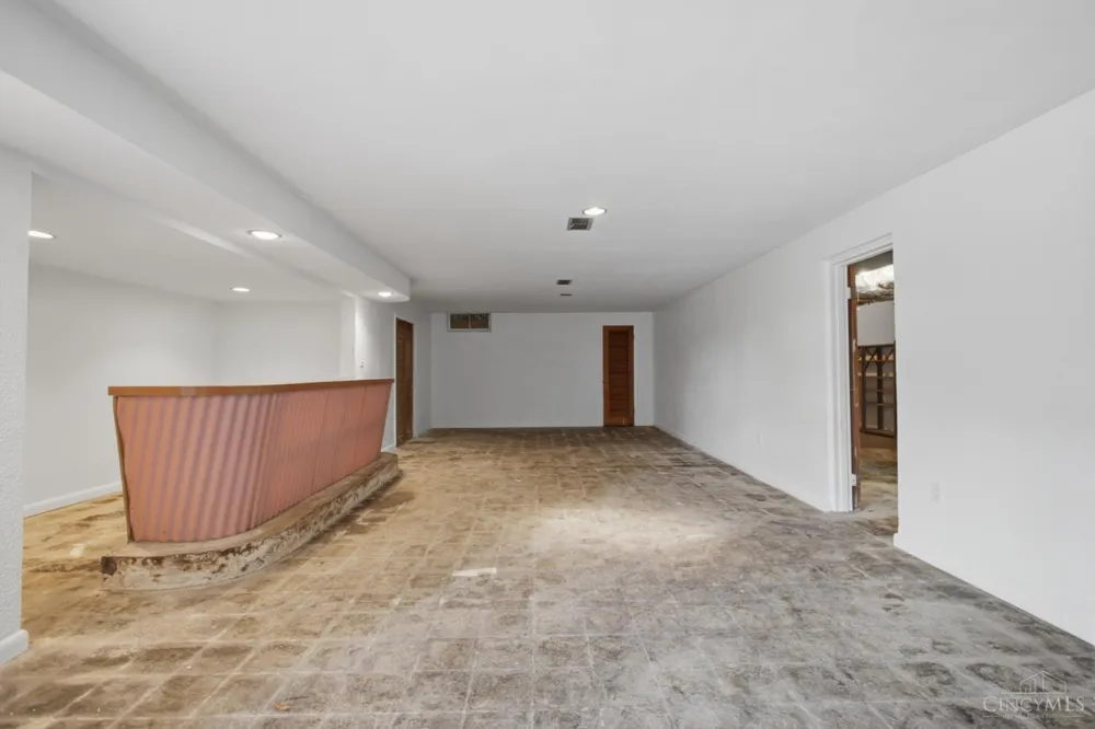 66 Windsor Drive Hamilton, OH 45013