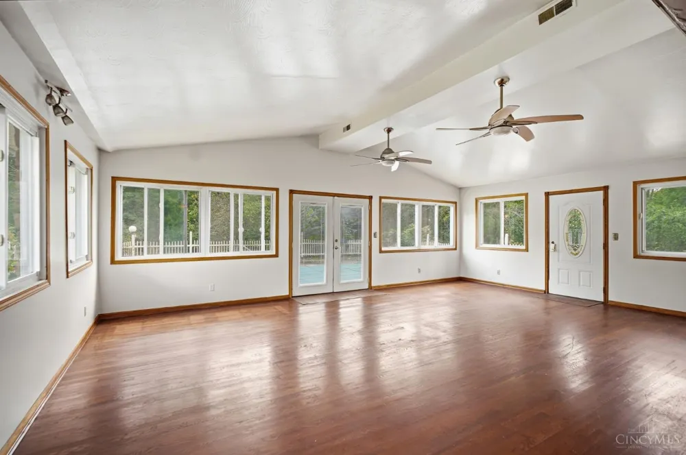 1925 Greenpine Drive Springfield, OH 45231