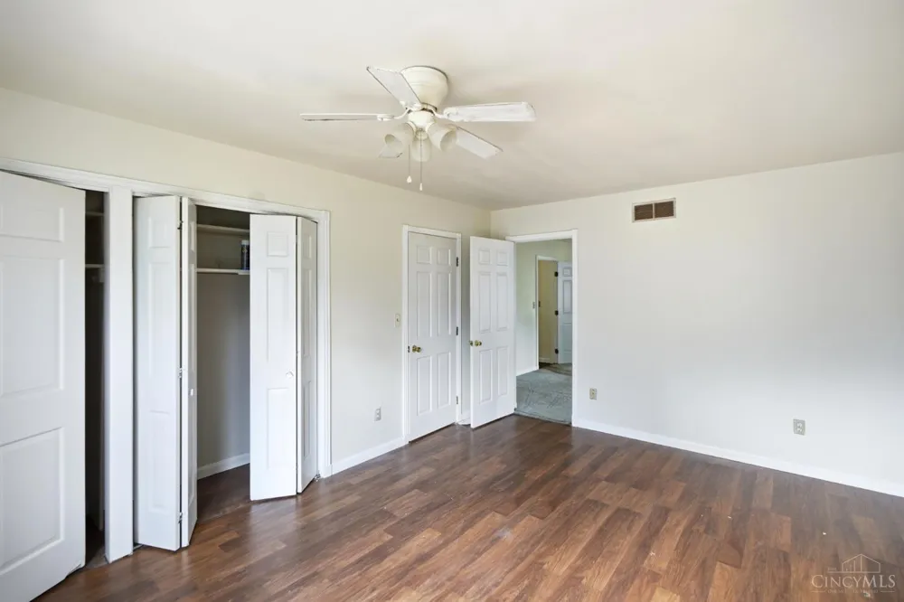 1925 Greenpine Drive Springfield, OH 45231