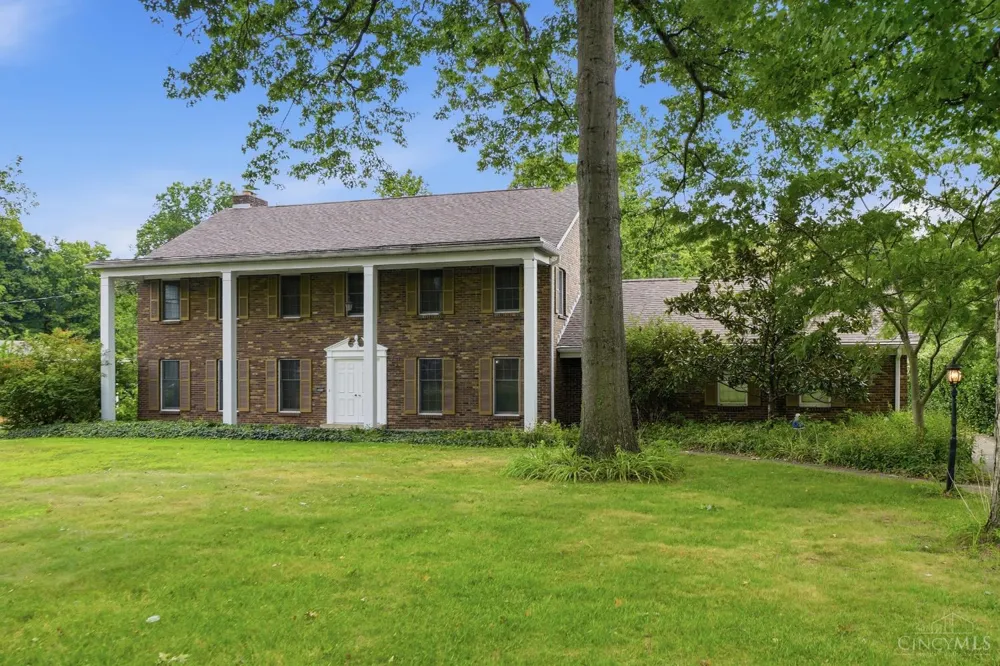 1925 Greenpine Drive Springfield, OH 45231