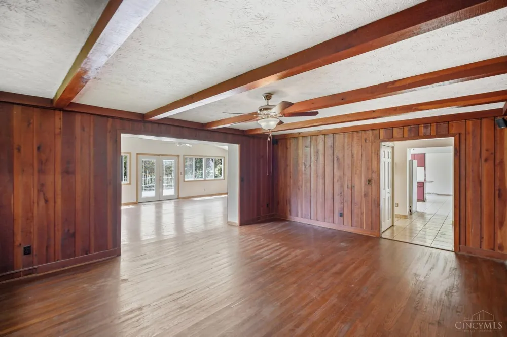 1925 Greenpine Drive Springfield, OH 45231