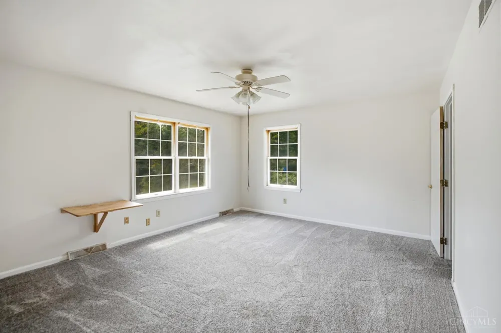 1925 Greenpine Drive Springfield, OH 45231
