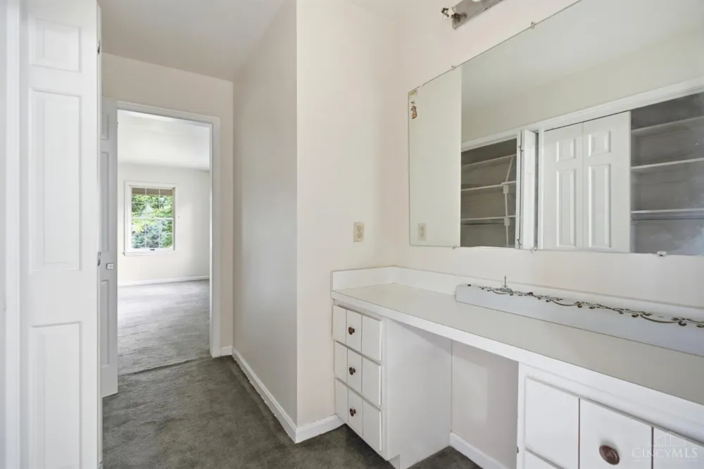 1925 Greenpine Drive Springfield, OH 45231