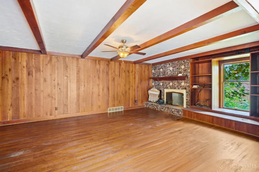 1925 Greenpine Drive Springfield, OH 45231