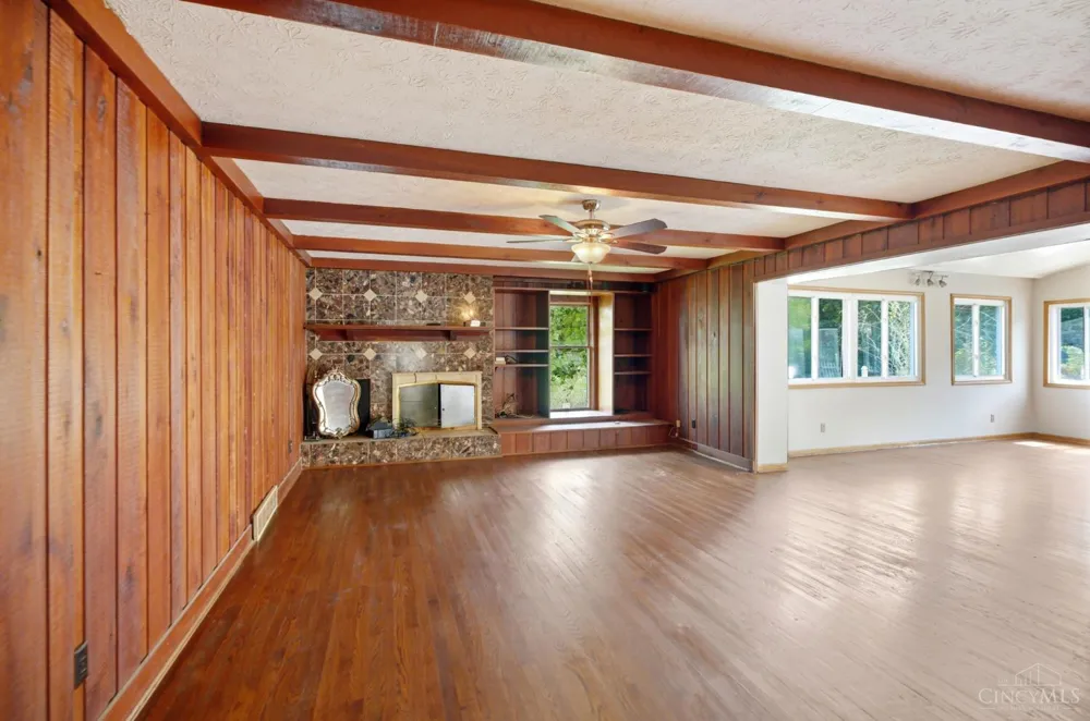 1925 Greenpine Drive Springfield, OH 45231