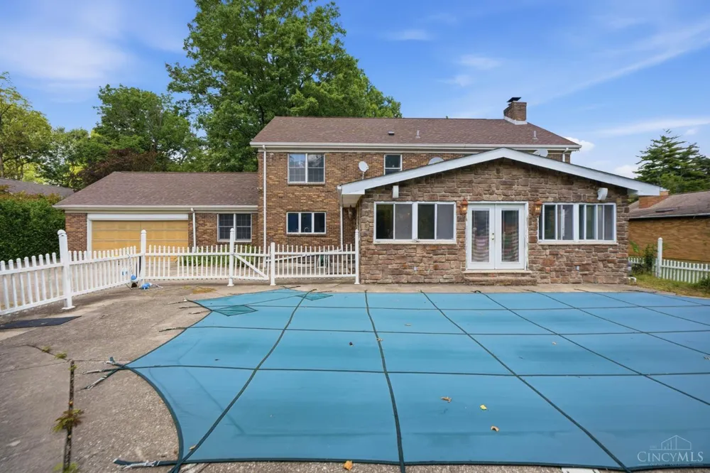1925 Greenpine Drive Springfield, OH 45231