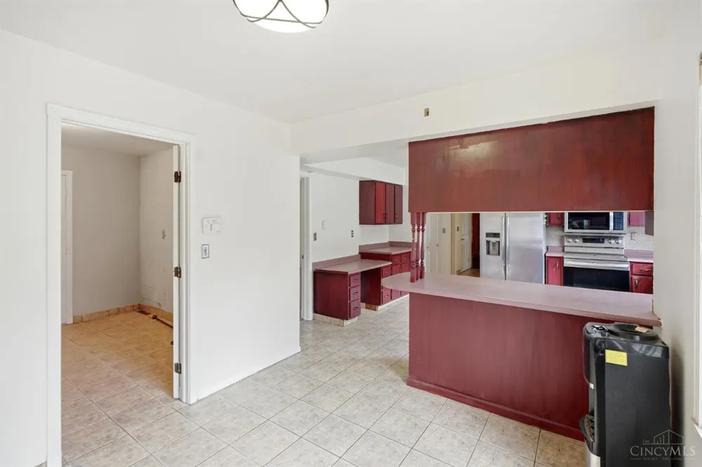 1925 Greenpine Drive Springfield, OH 45231