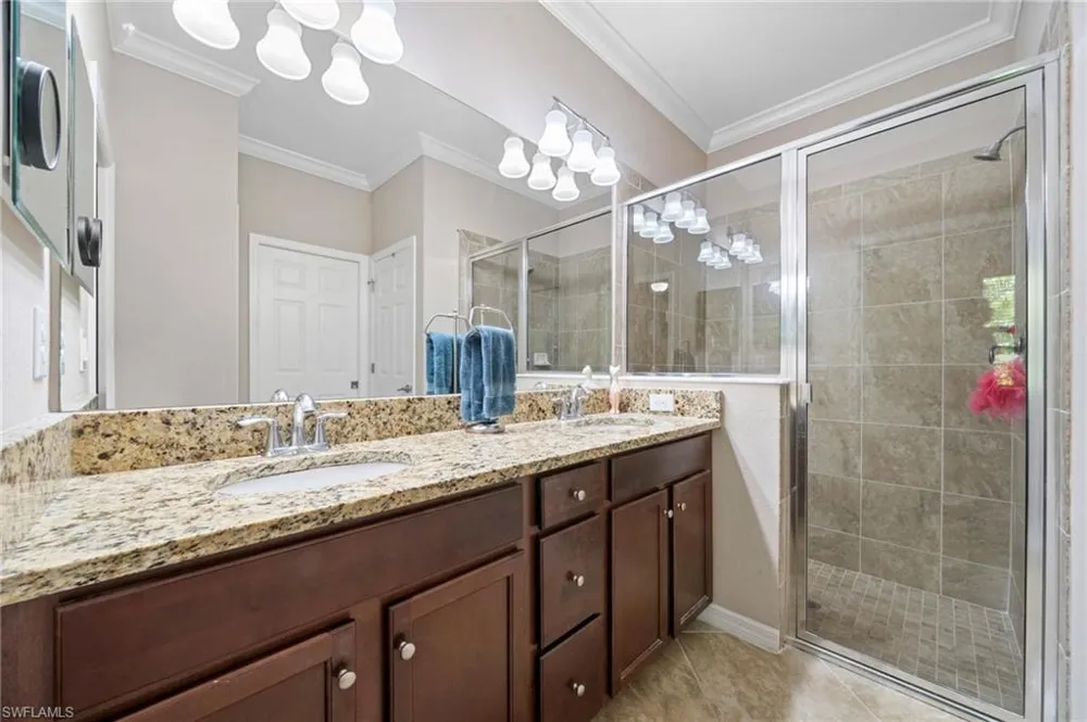 9086 Woodhurst Drive Naples, FL 34120